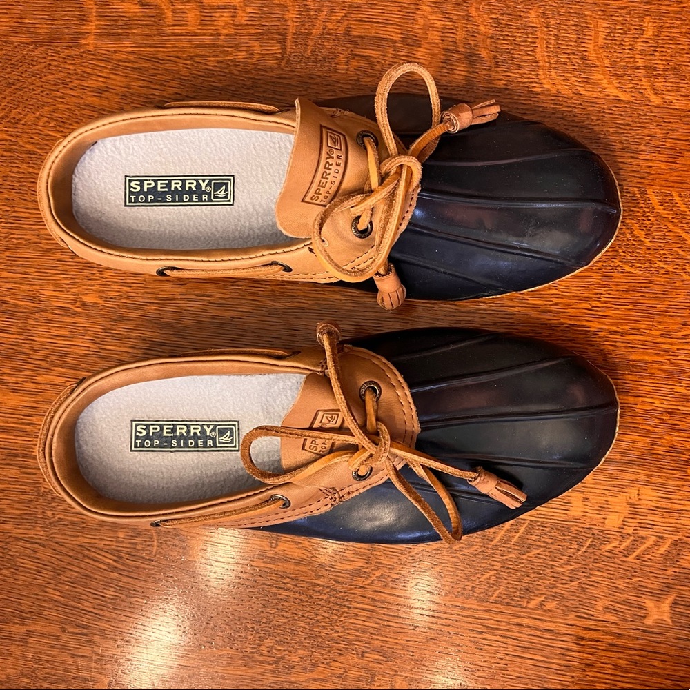 size 9 medium sperry heron navy and tan ankle rain slip on duck shoes